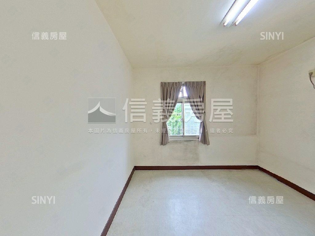 近新店區公所捷運【３樓】房屋室內格局與周邊環境