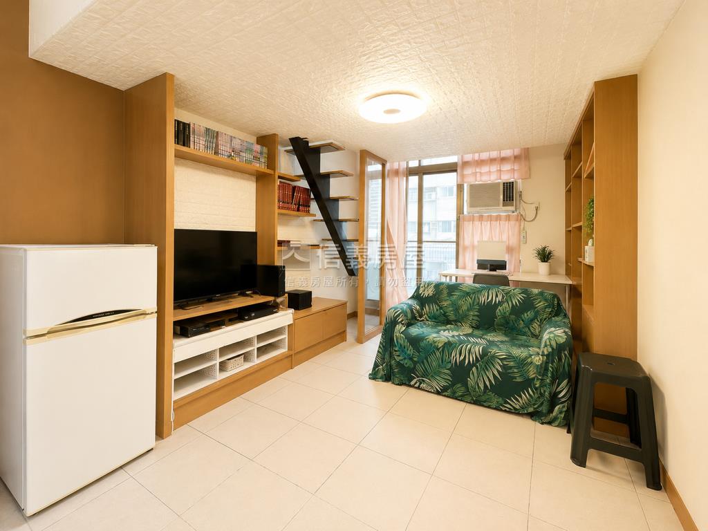 新樓中樓高樓美景宅房屋室內格局與周邊環境