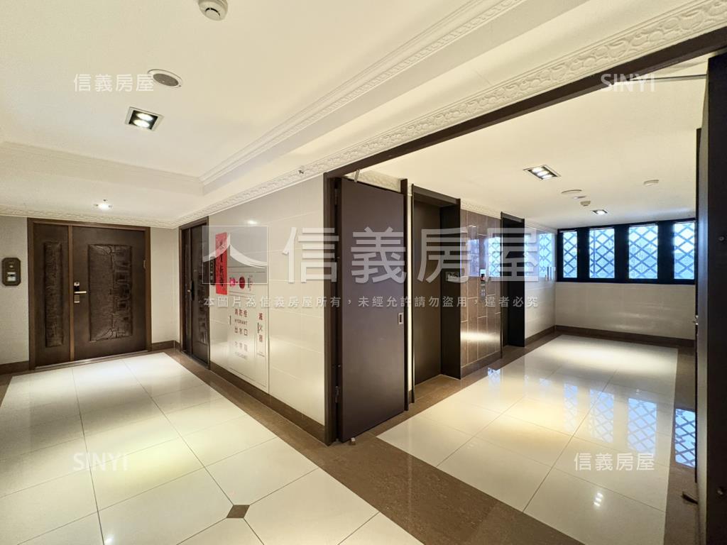 皇翔玉鼎。採光２５樓房屋室內格局與周邊環境