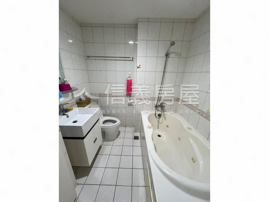 青梅竹馬樓中樓房屋室內格局與周邊環境