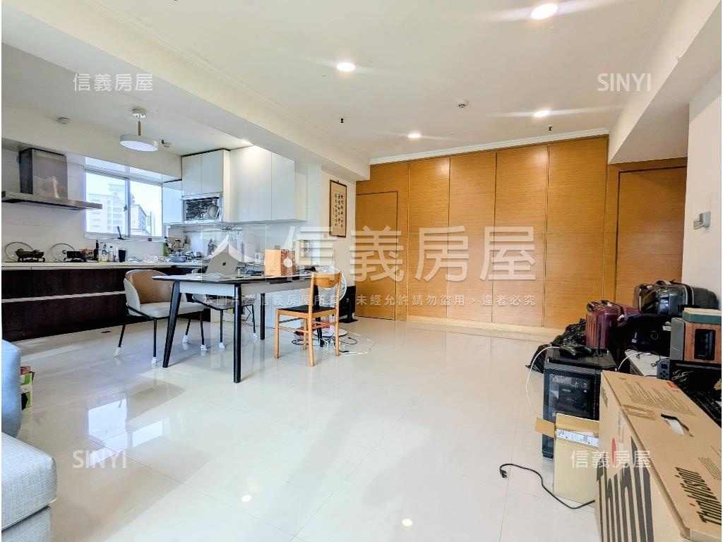 捷運。學區。名家二房房屋室內格局與周邊環境