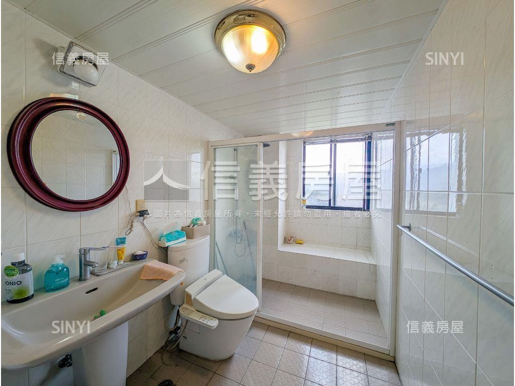 涵碧樓眺望山景大戶房屋室內格局與周邊環境