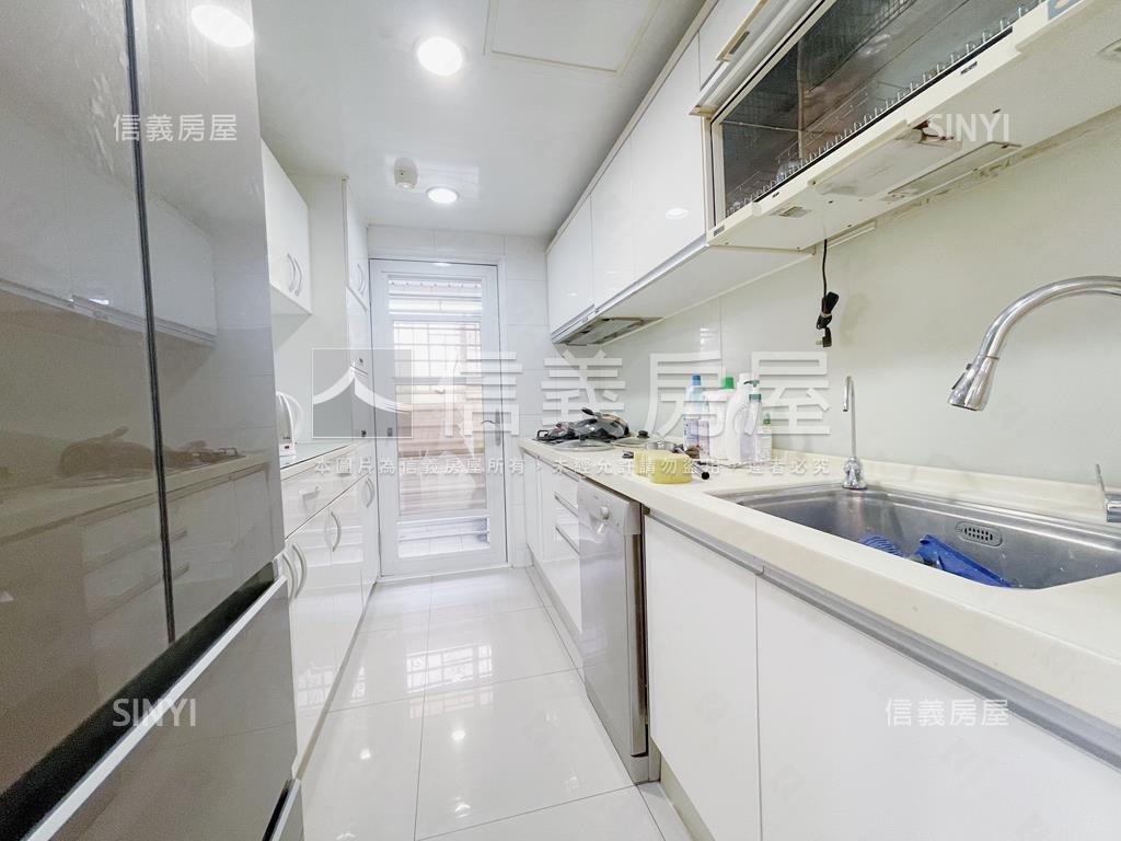 爵仕悅景觀四房＊飛閣流丹房屋室內格局與周邊環境