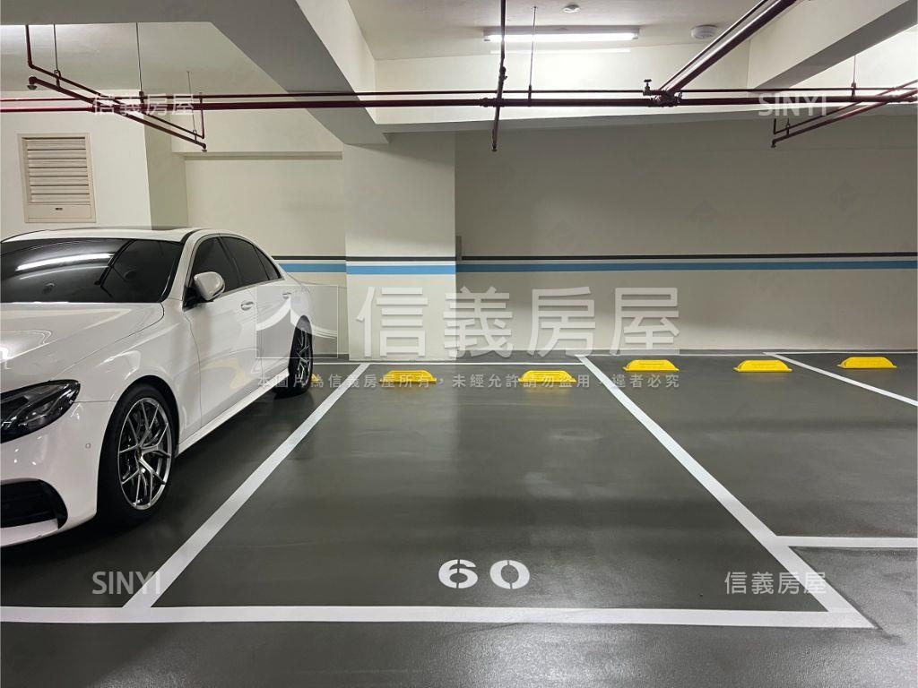 昌祐閱灣次頂樓精裝兩房房屋室內格局與周邊環境