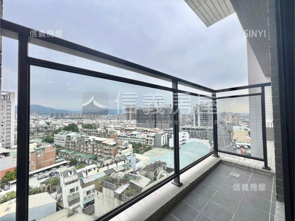 昌祐閱灣次頂樓精裝兩房房屋室內格局與周邊環境