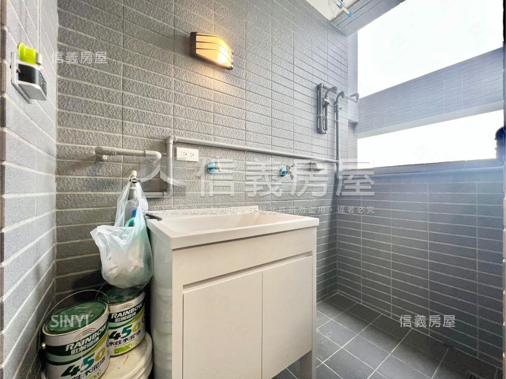 昌祐閱灣次頂樓精裝兩房房屋室內格局與周邊環境