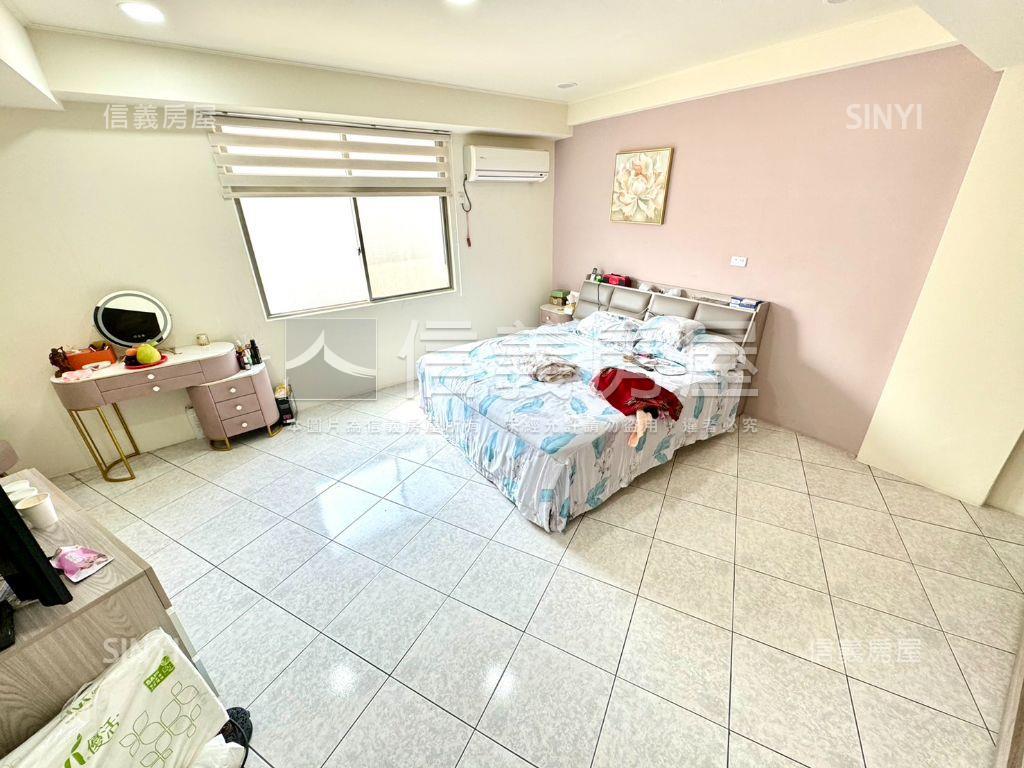 大里地５３坪傳家角店房屋室內格局與周邊環境