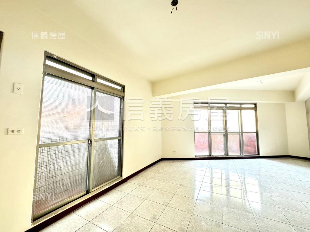 大里地５３坪傳家角店房屋室內格局與周邊環境