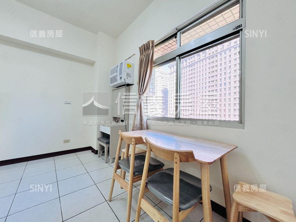 近南崁交流道採光美宅房屋室內格局與周邊環境