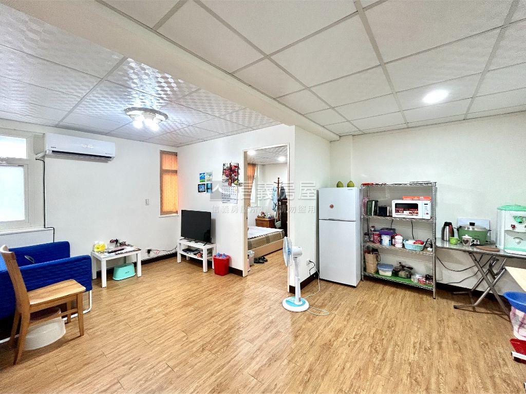 西藏路龍虎帶裝潢２房房屋室內格局與周邊環境