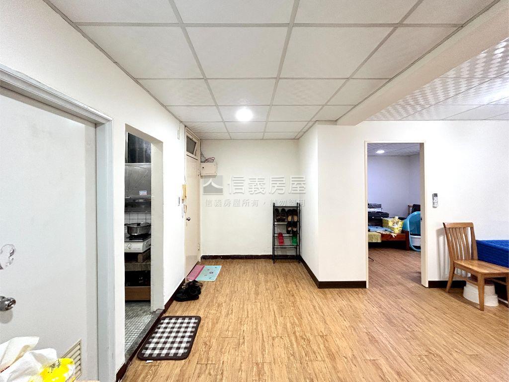 西藏路龍虎帶裝潢２房房屋室內格局與周邊環境