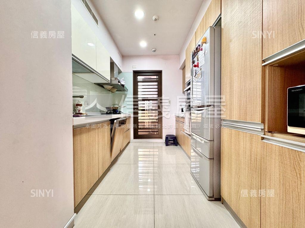 協勝發面公園景觀裝潢美邸房屋室內格局與周邊環境