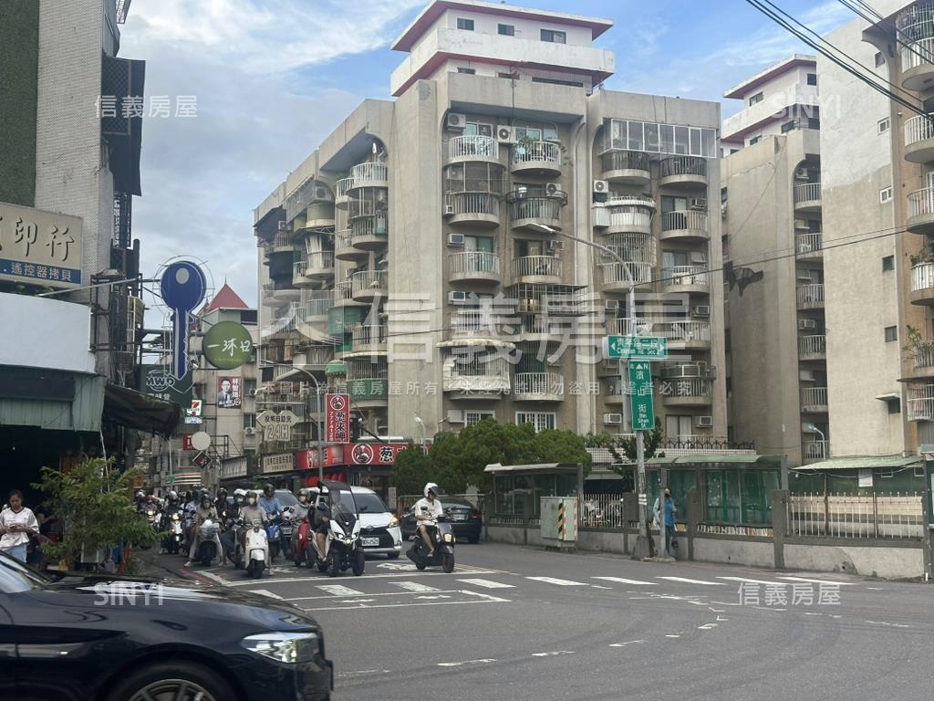 文山特區鬧市雙店面房屋室內格局與周邊環境