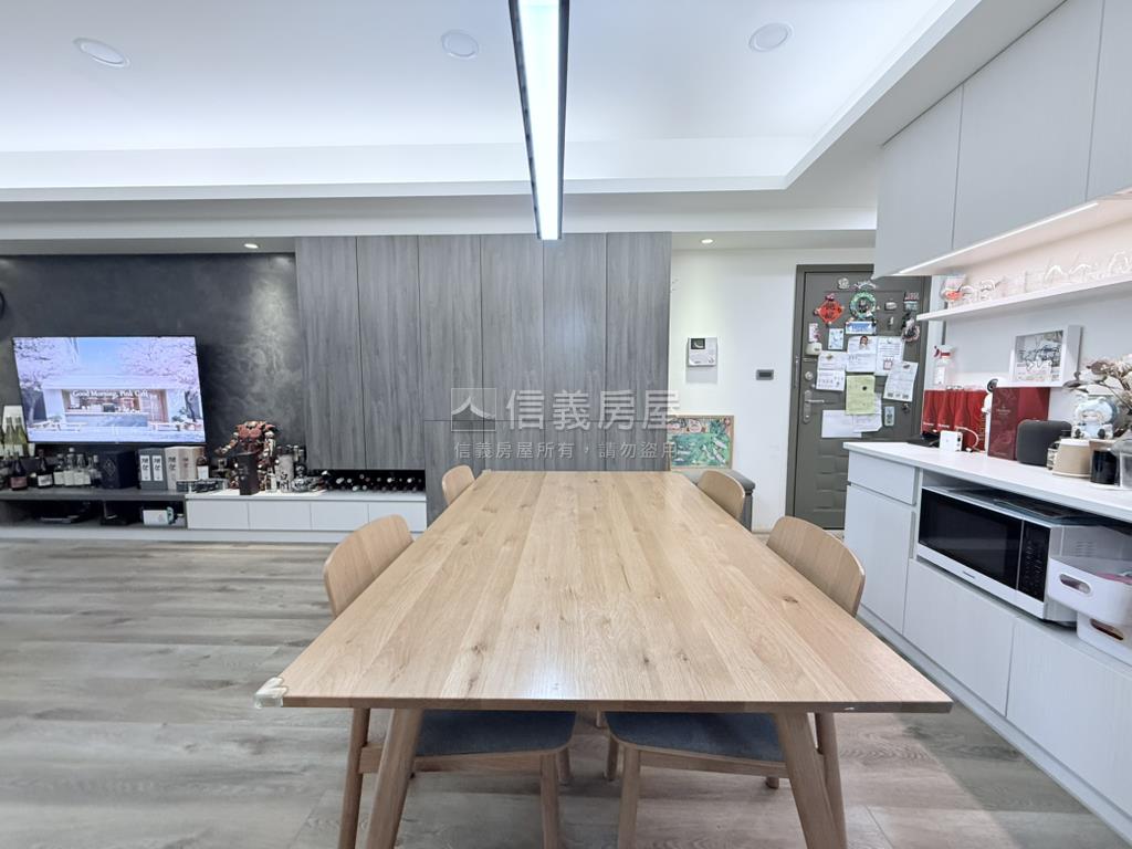 活力噴泉景觀質感三房車位房屋室內格局與周邊環境