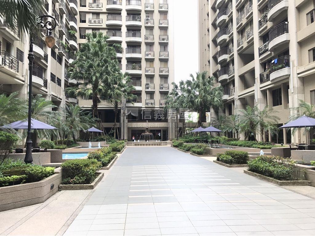 活力噴泉景觀質感三房車位房屋室內格局與周邊環境