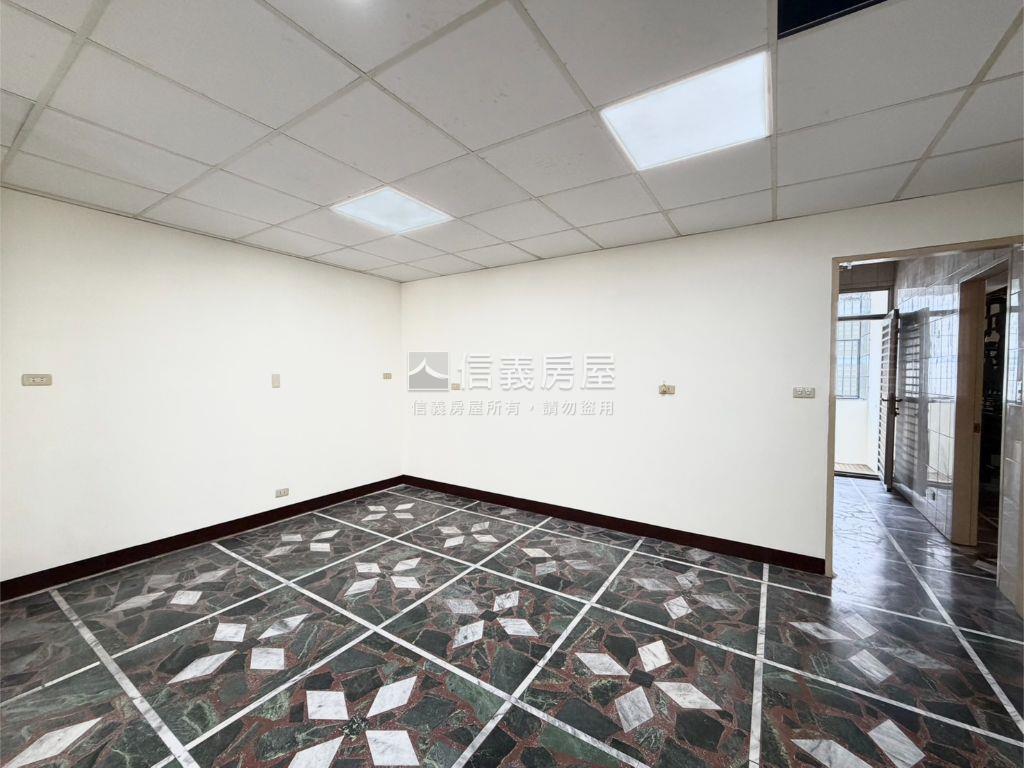 佳瑪公寓三樓三房房屋室內格局與周邊環境