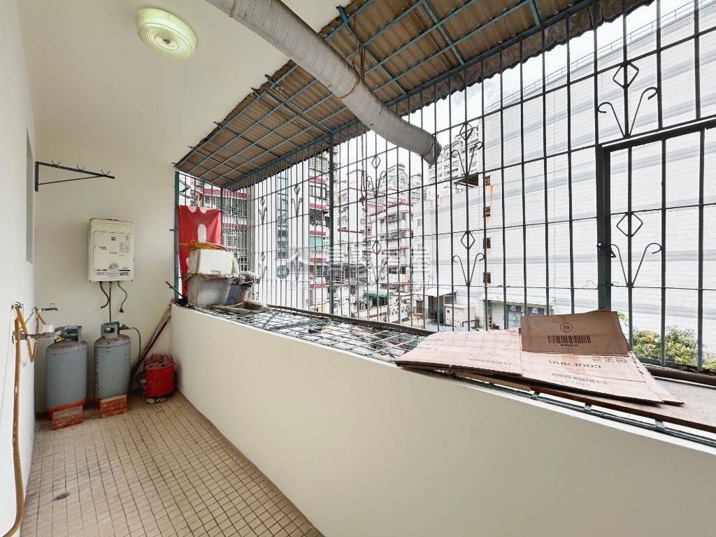 佳瑪公寓三樓三房房屋室內格局與周邊環境