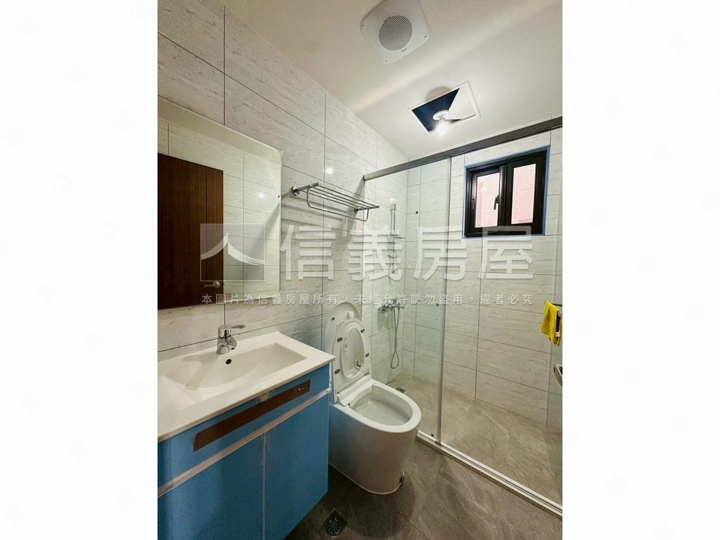 Ａ２０站高樓兩房車位房屋室內格局與周邊環境