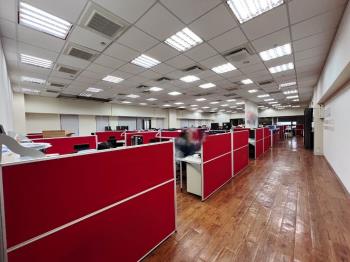 高鐵京站大辦公室附７車位