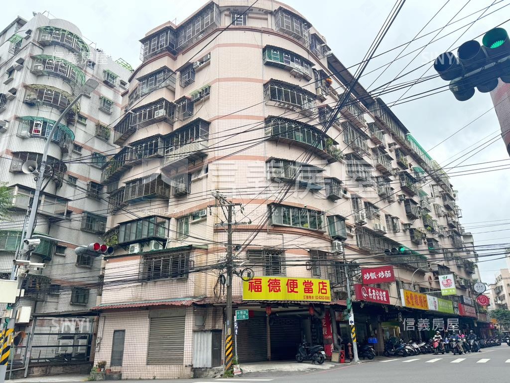 永豐路三角窗金店面房屋室內格局與周邊環境