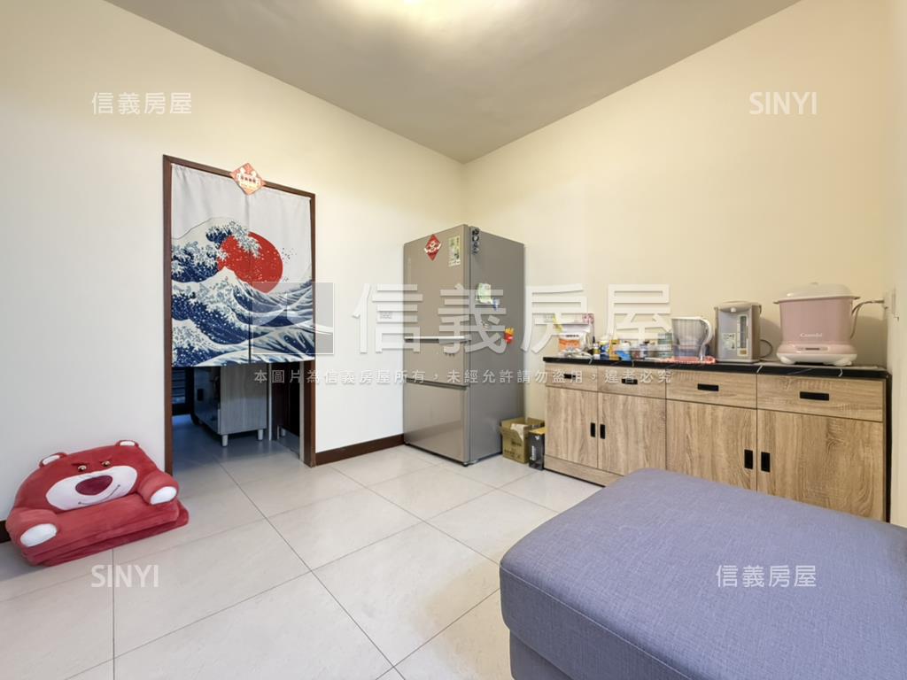溪崑二街精裝美三樓房屋室內格局與周邊環境