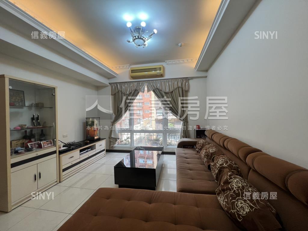 麗池經典４房有車位房屋室內格局與周邊環境