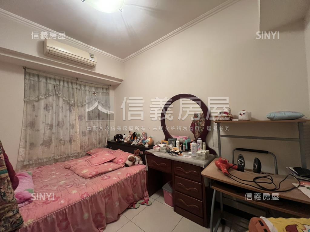 麗池經典４房有車位房屋室內格局與周邊環境