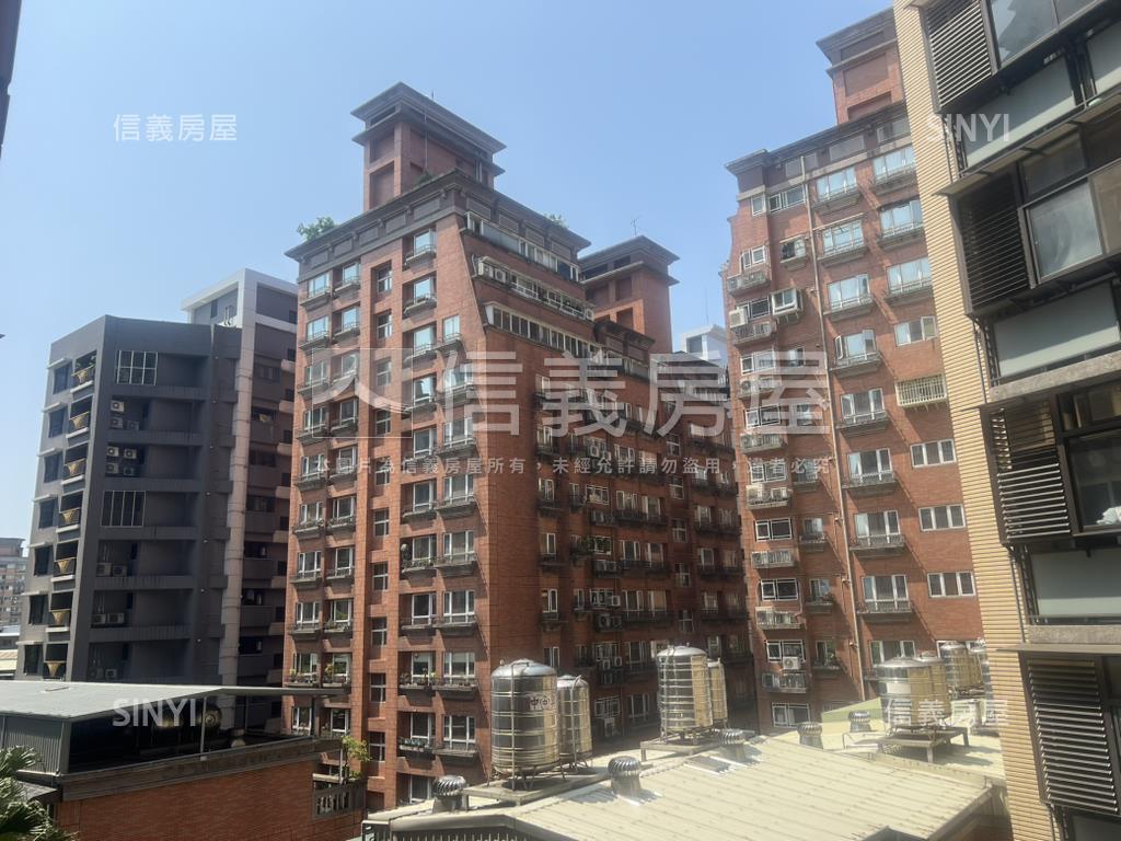 麗池經典４房有車位房屋室內格局與周邊環境