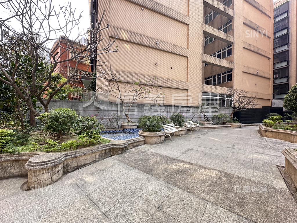 麗池經典４房有車位房屋室內格局與周邊環境