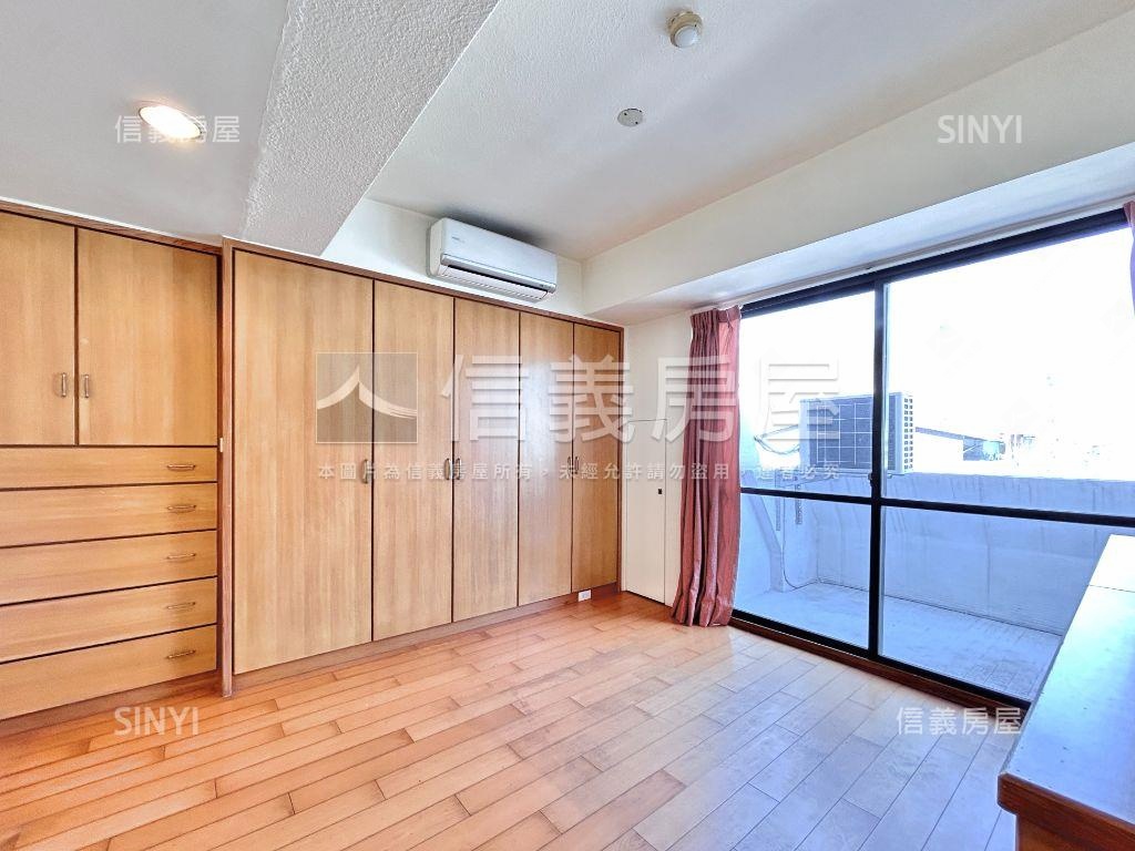 四房模範街次頂樓華廈房屋室內格局與周邊環境