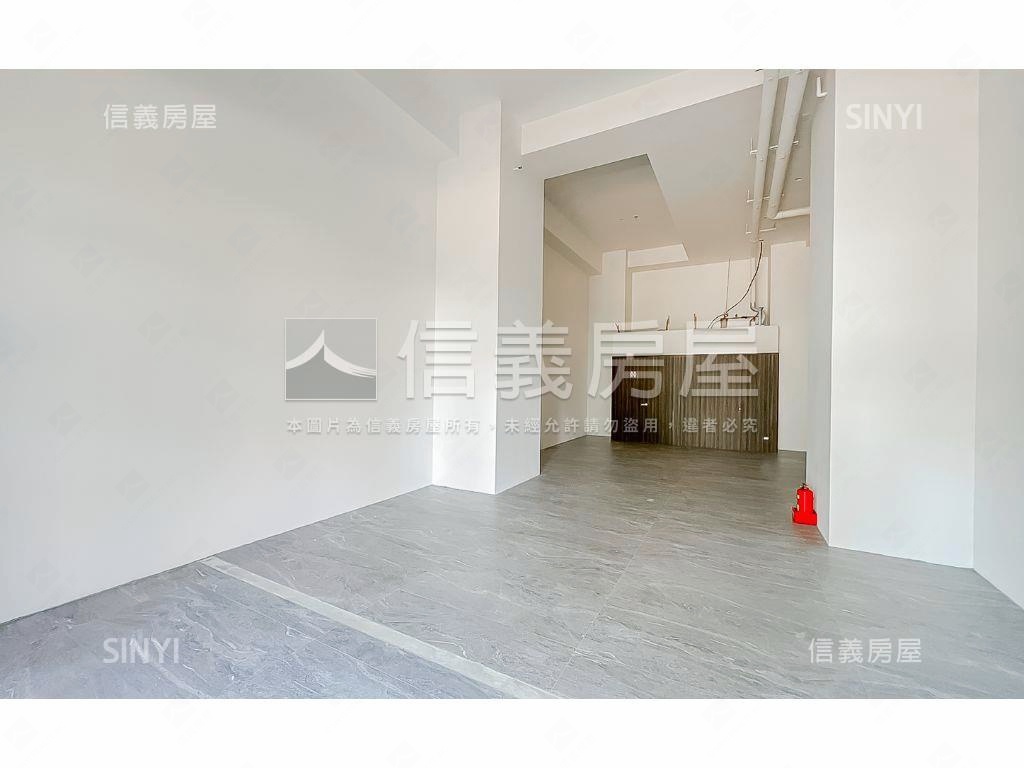 ★市政低總樓店６米朝南店房屋室內格局與周邊環境