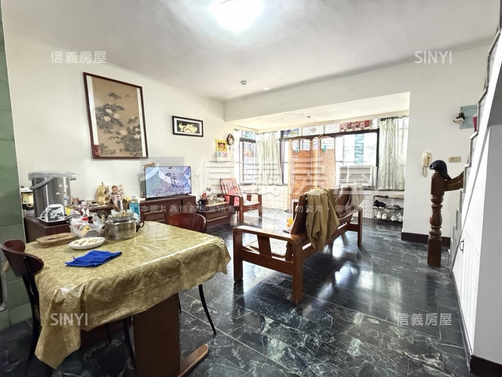 文化中心低總價置產聖品房屋室內格局與周邊環境