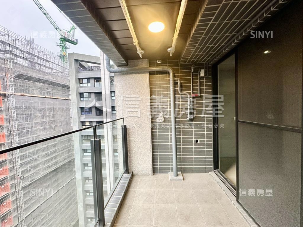 帝景５號毛胚屋事務所房屋室內格局與周邊環境