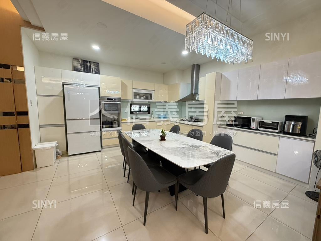 南興榮耀帝景百坪豪墅房屋室內格局與周邊環境