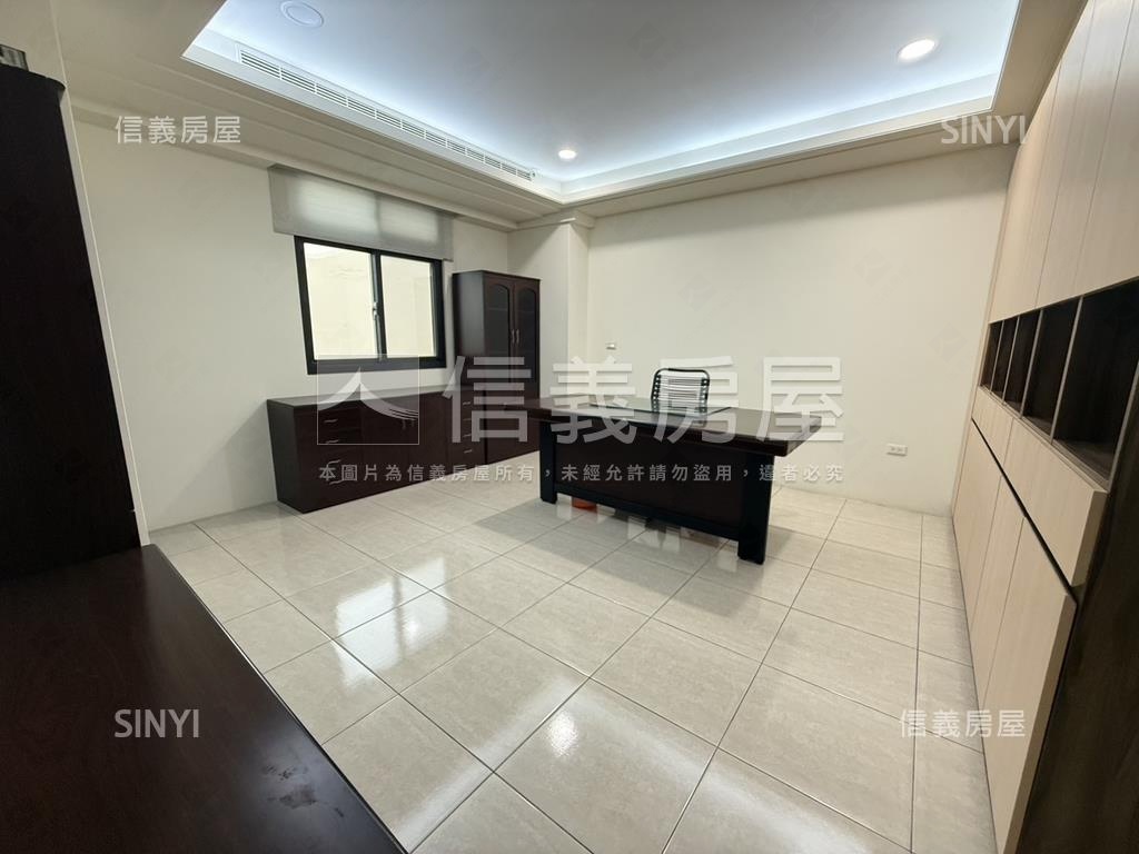 南興榮耀帝景百坪豪墅房屋室內格局與周邊環境