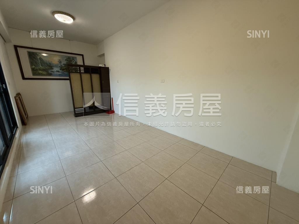 南興榮耀帝景百坪豪墅房屋室內格局與周邊環境