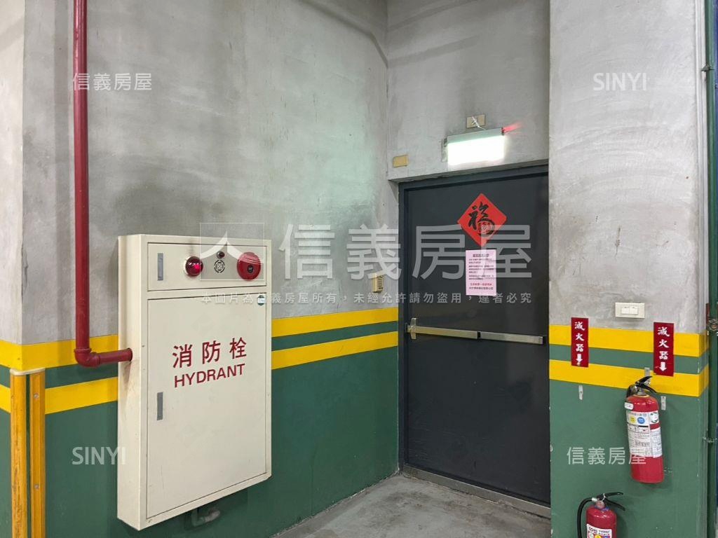 景華街稀有獨立產權的車位房屋室內格局與周邊環境