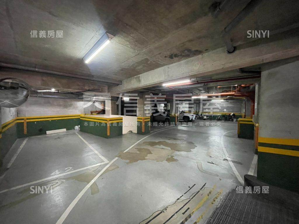 景華街稀有獨立產權的車位房屋室內格局與周邊環境