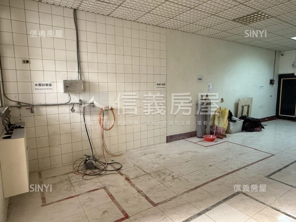 中山路大面寬透天房屋室內格局與周邊環境