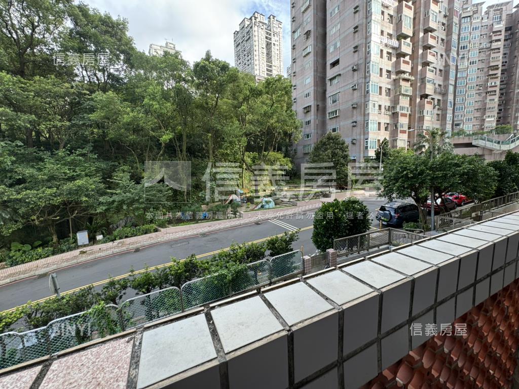 觀天下方正大四房房屋室內格局與周邊環境