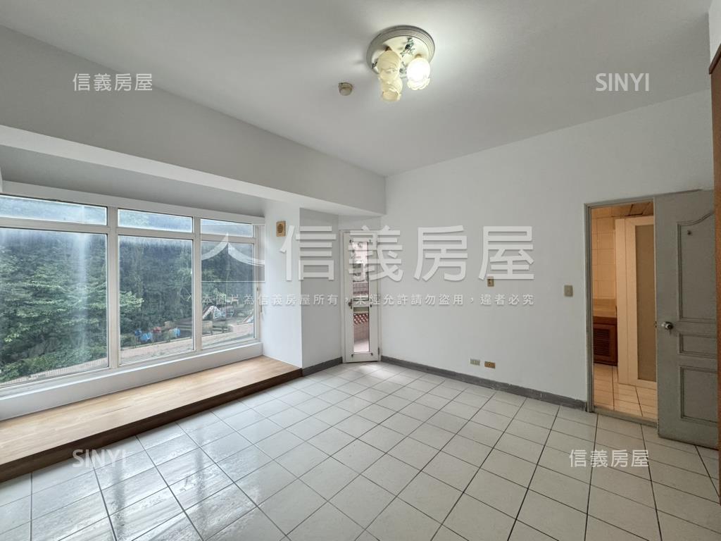 觀天下方正大四房房屋室內格局與周邊環境