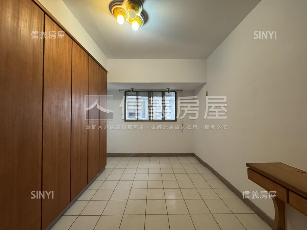 觀天下方正大四房房屋室內格局與周邊環境