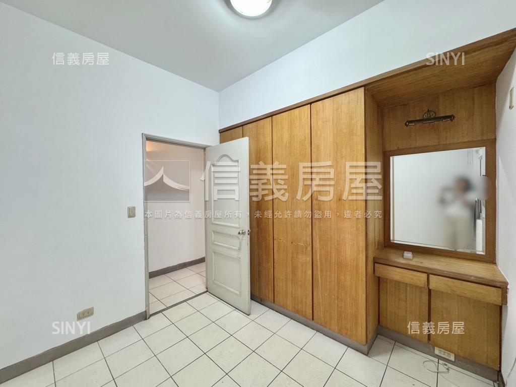 觀天下方正大四房房屋室內格局與周邊環境