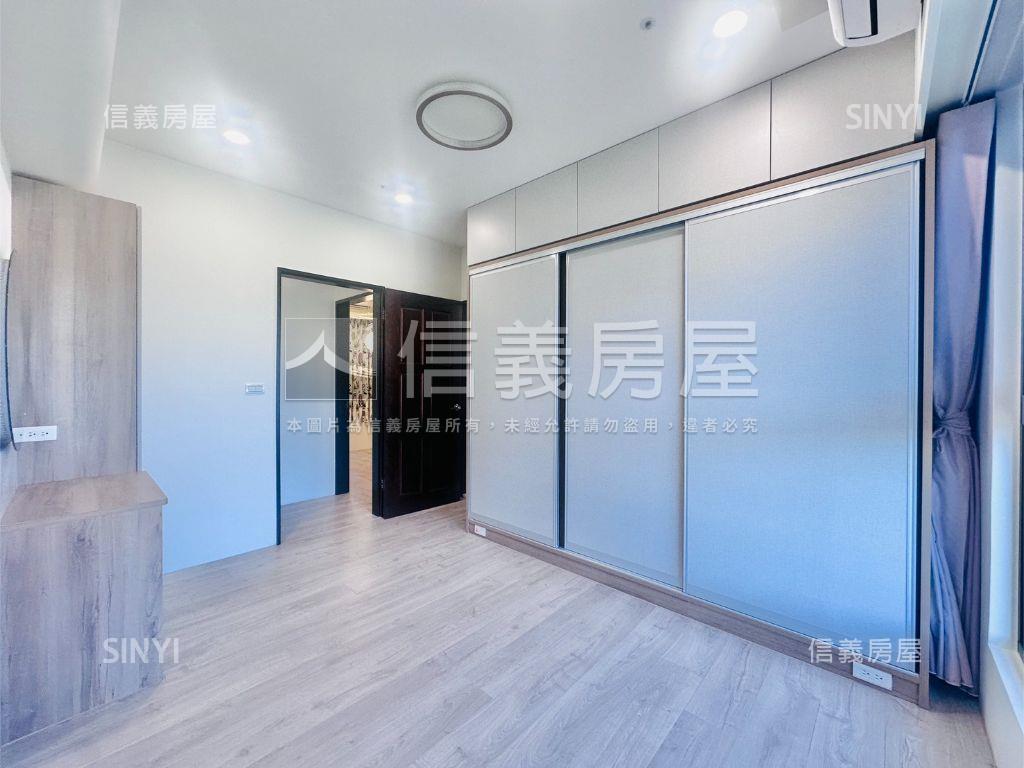 稀有釋出新大興三房車位房屋室內格局與周邊環境