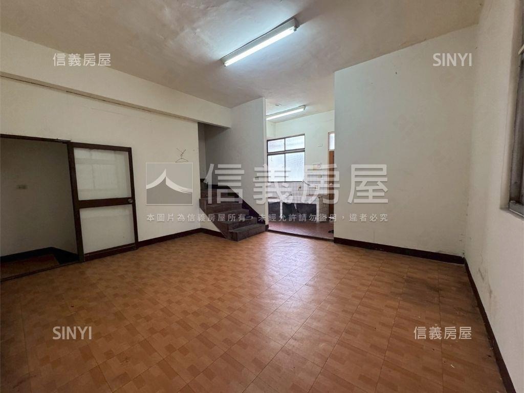 化成方便停車透天廠房房屋室內格局與周邊環境
