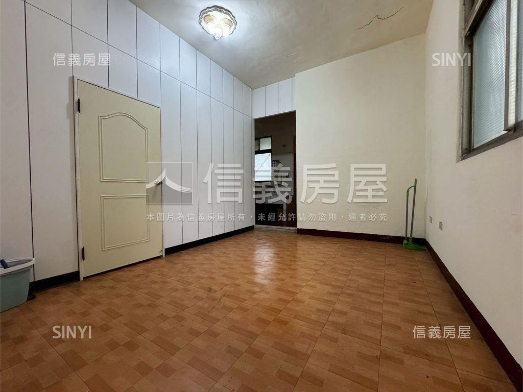 化成方便停車透天廠房房屋室內格局與周邊環境