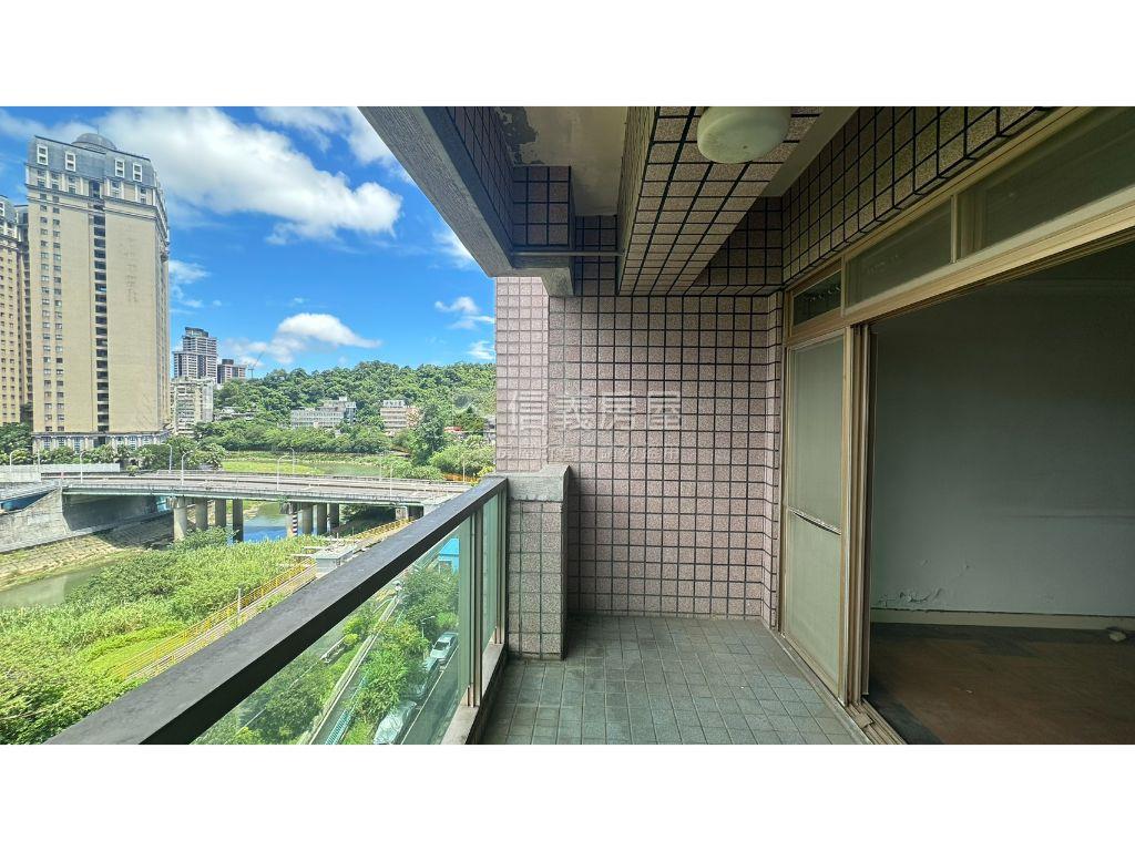 清溪翠堤河景大三房房屋室內格局與周邊環境