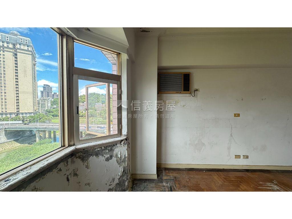 清溪翠堤河景大三房房屋室內格局與周邊環境