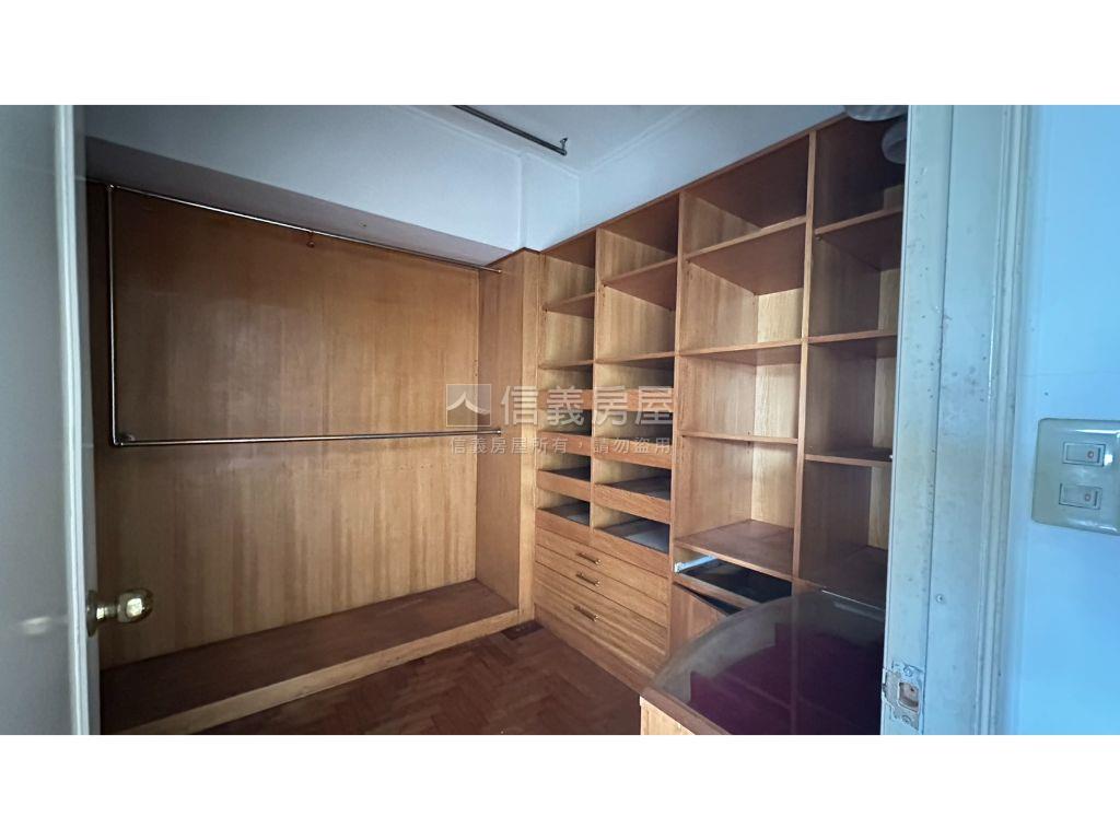 清溪翠堤河景大三房房屋室內格局與周邊環境