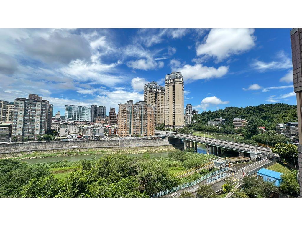 清溪翠堤河景大三房房屋室內格局與周邊環境